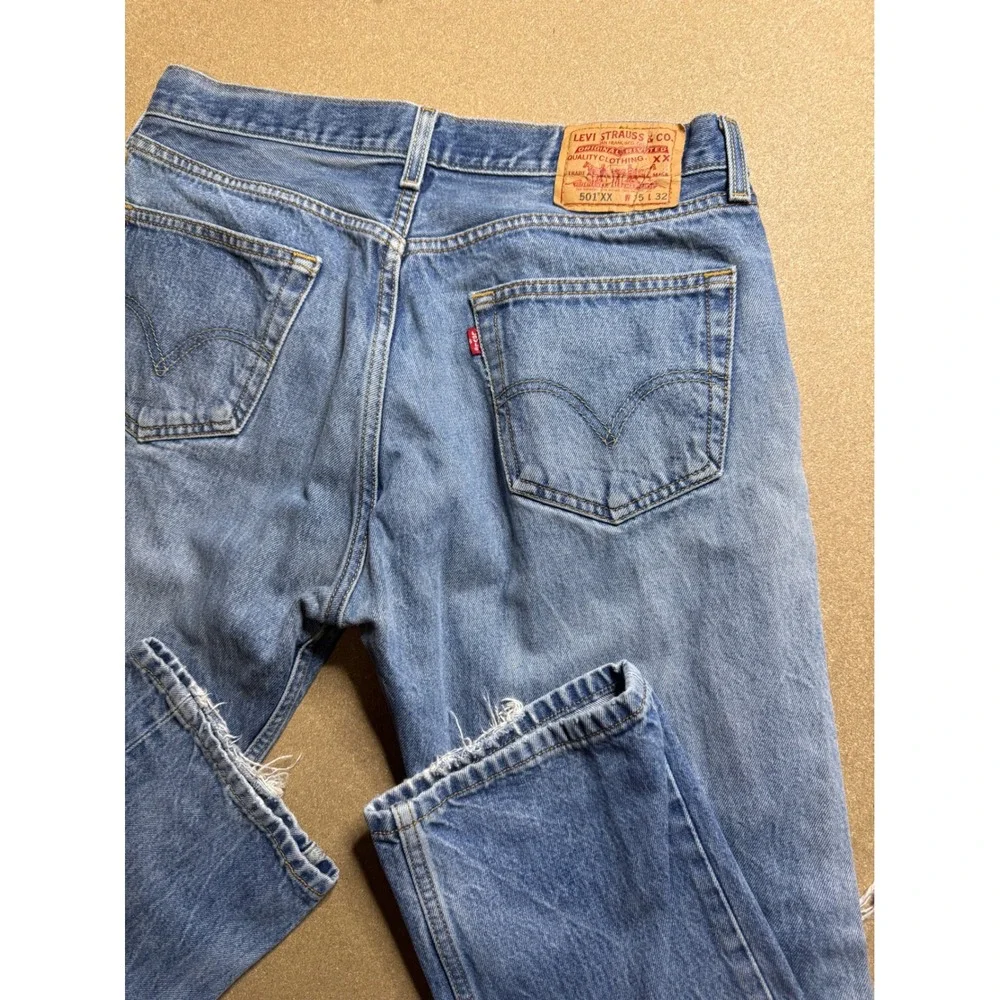 Levi's 501 XX Jeans Mens W35‎ L32 Blue Denim Distressed Ripped Straight Leg